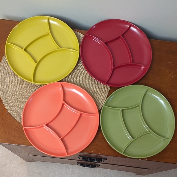 Melamine Party Plates Set - Picture 2 of 6